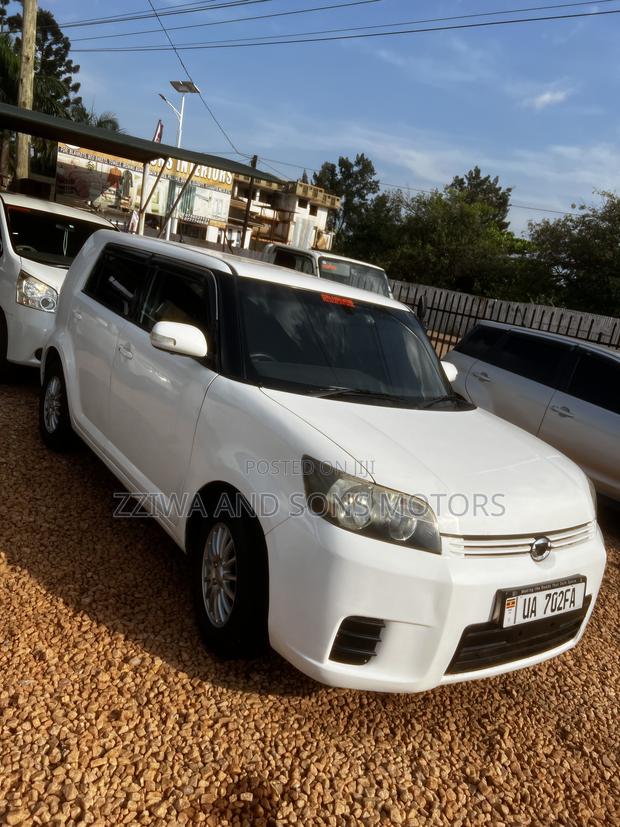 Toyota Corolla Rumion Hatchback 1.8 AWD 2008 White