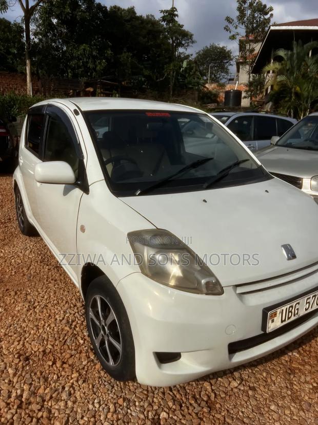 Toyota Passo 2009 White