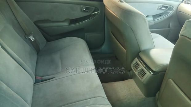 Toyota Crown 2007 Silver