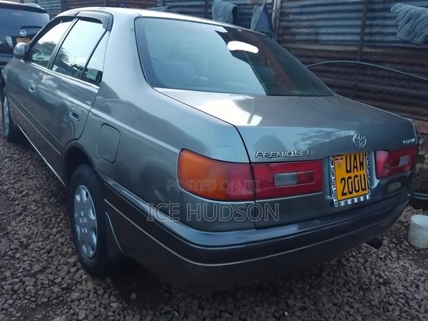 Toyota Corona Premio 2000 Gray