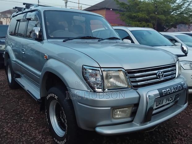 Toyota Land Cruiser Prado 2002 Silver