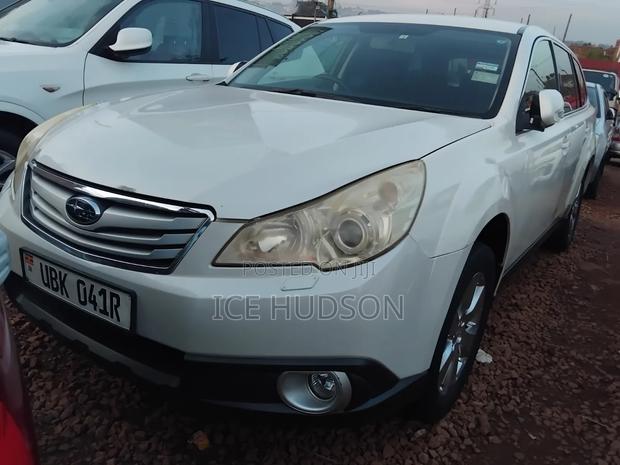 Subaru Outback 2012 White