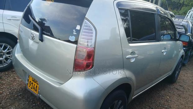 Toyota Passo 1.0 FWD 2006 Silver