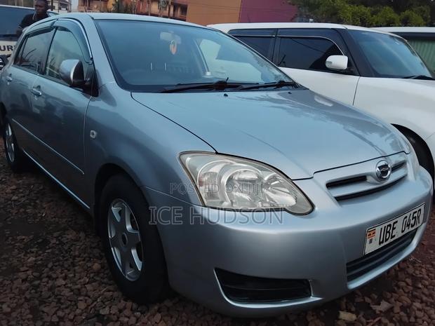 Toyota Corolla RunX 2005 Silver