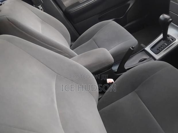 Toyota Corolla RunX 2005 Silver