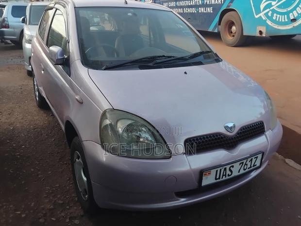 Toyota Vitz 2008 Pink