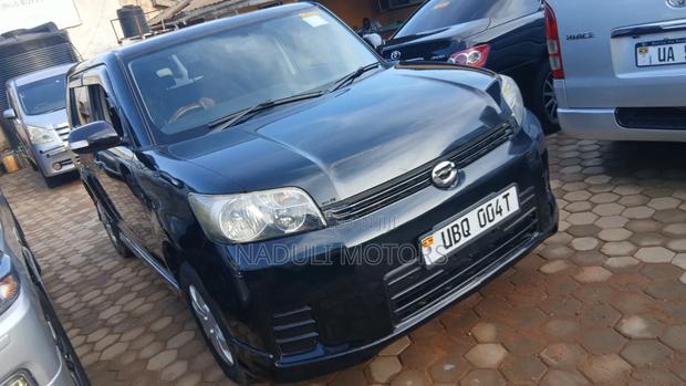 Toyota Corolla Rumion Hatchback 1.8 FWD 2009 Black