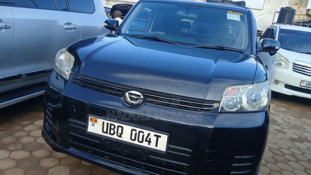 Toyota Corolla Rumion Hatchback 1.8 FWD 2009 Black