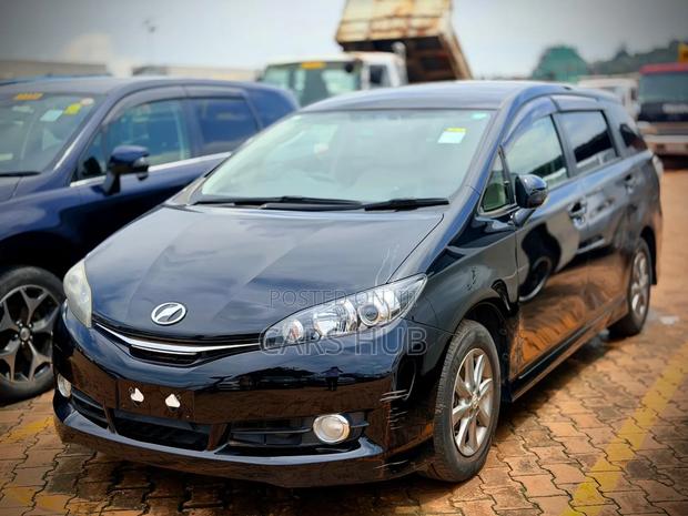 Toyota Wish 2014 Black