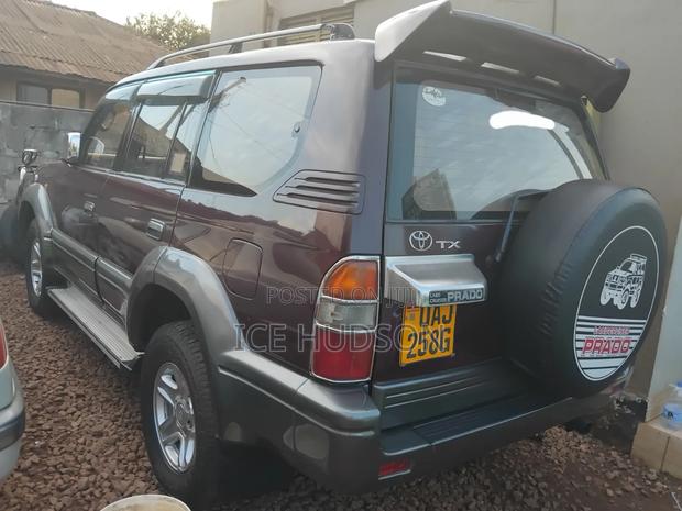 Toyota Land Cruiser Prado 2000