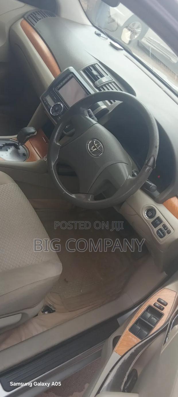 Toyota Premio 1.8 FWD 2010 Silver