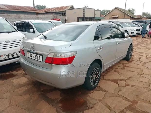 Toyota Premio 2009 Silver