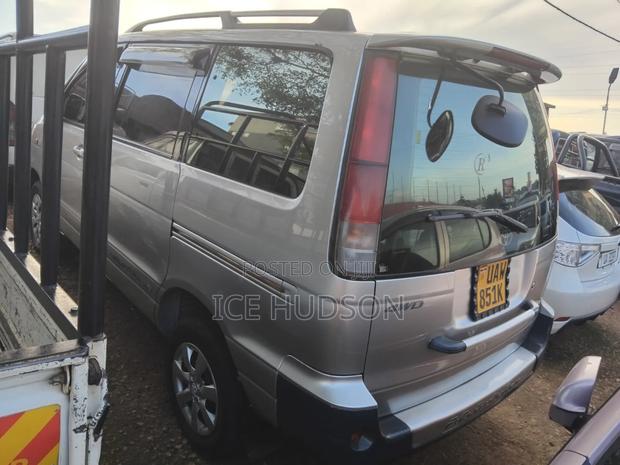 Toyota LiteAce Noah 2001 Silver