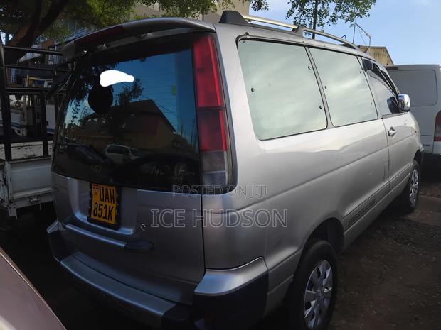 Toyota LiteAce Noah 2001 Silver