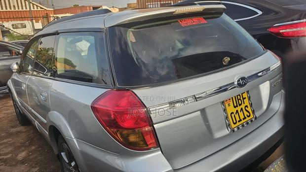 Subaru Outback 2006 Silver
