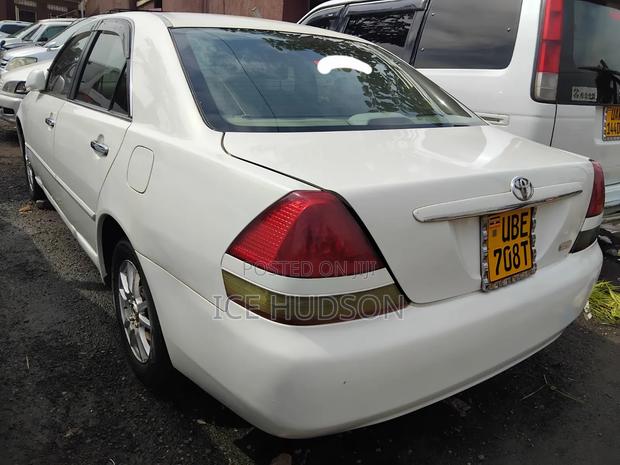 Toyota Mark II 2003 White