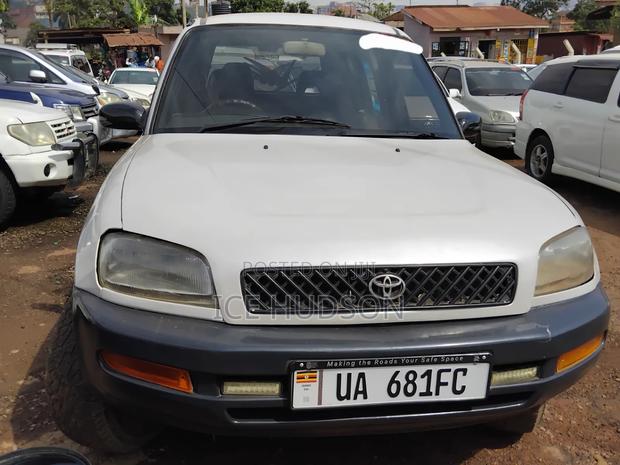Toyota RAV4 Cabriolet 1998 White