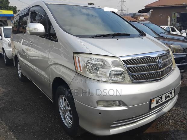 Toyota Alphard 2004 Silver