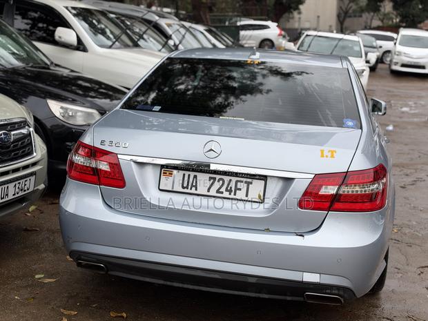 Mercedes-Benz E300 2011 Silver