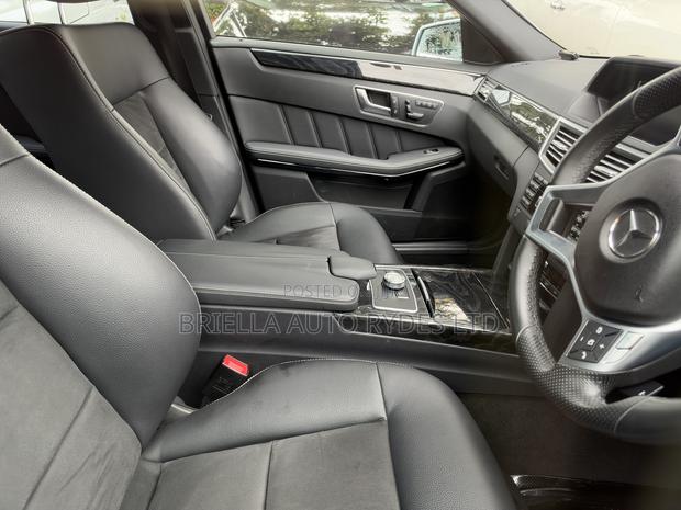 Mercedes-Benz E300 2011 Silver