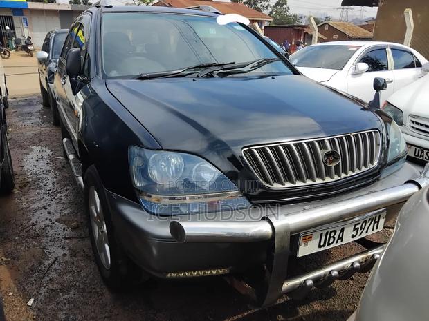 Toyota Harrier 2001 Black
