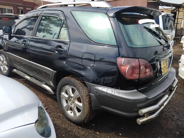 Toyota Harrier 2001 Black