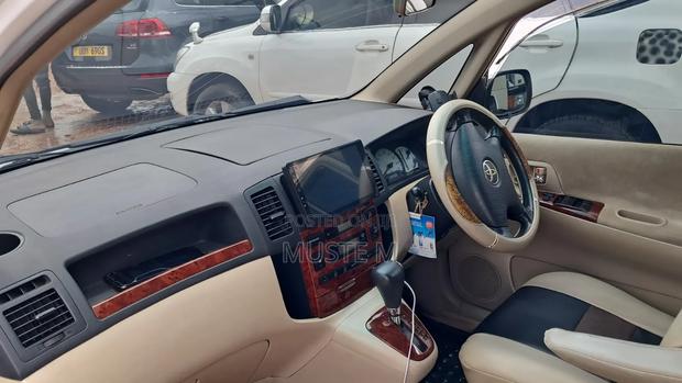 Toyota Corolla Spacio 2001 White