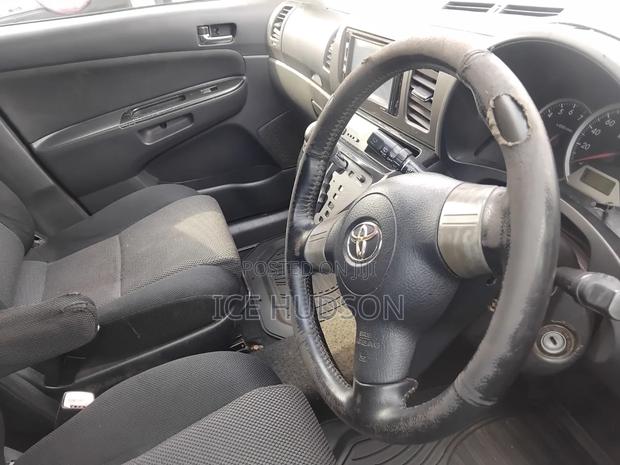 Toyota Wish 2008 Silver