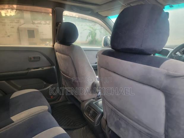 Toyota Harrier 3.0 V6 4WD 1999 Beige