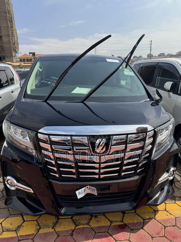 Toyota Alphard 2.5 Petrol FWD 2017 Black