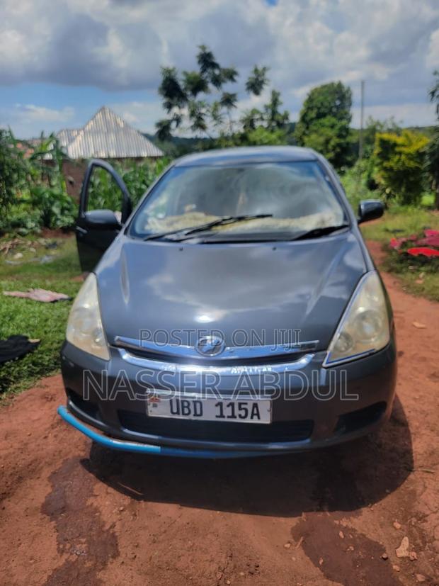 Toyota Wish 2017 Black