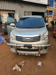 Toyota Noah 2010 Gold for sale