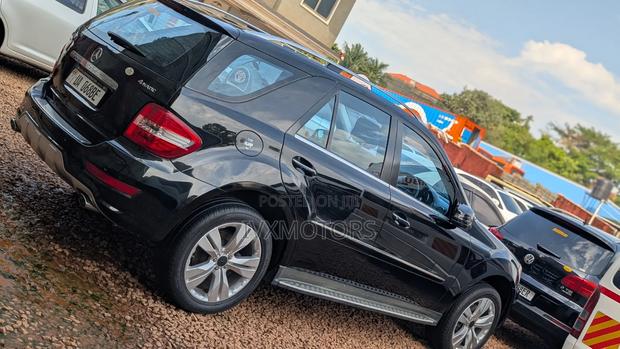 Mercedes-Benz M Class ML 350 4Matic 2011 Black