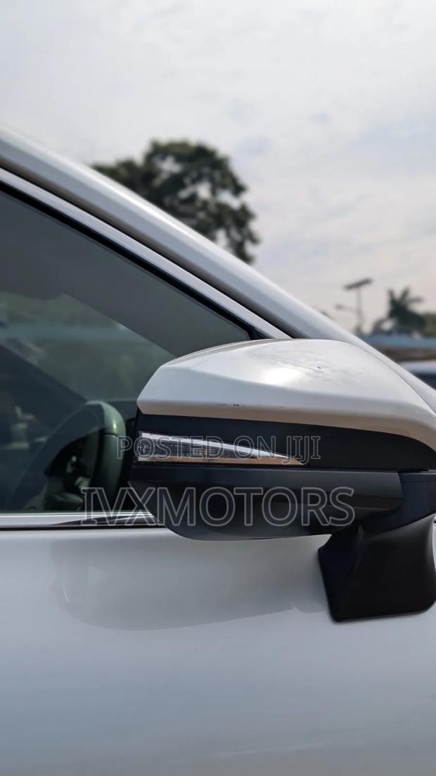 Toyota Harrier 2.0 2020 White