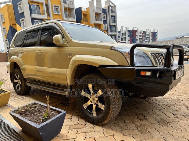 Toyota Land Cruiser Prado 3.0 D-4D 5dr 2008 Beige