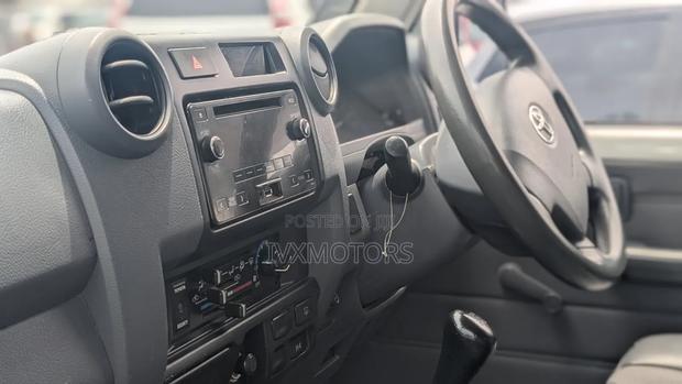Toyota Land Cruiser Prado 2019 White