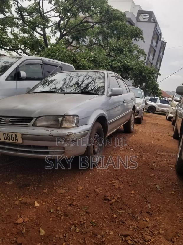 Toyota Corsa 2000 Silver