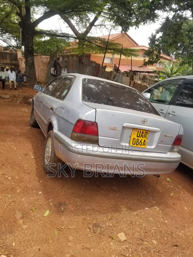 Toyota Corsa 2000 Silver