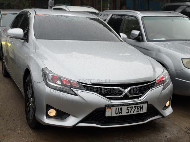 Toyota Mark X 2012 Ivory