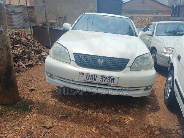 Toyota Mark II 2.0 RWD 2002 White