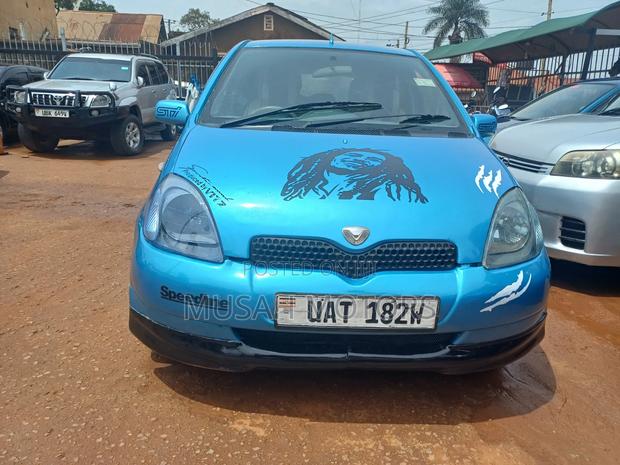 Toyota Vitz 1999 Blue