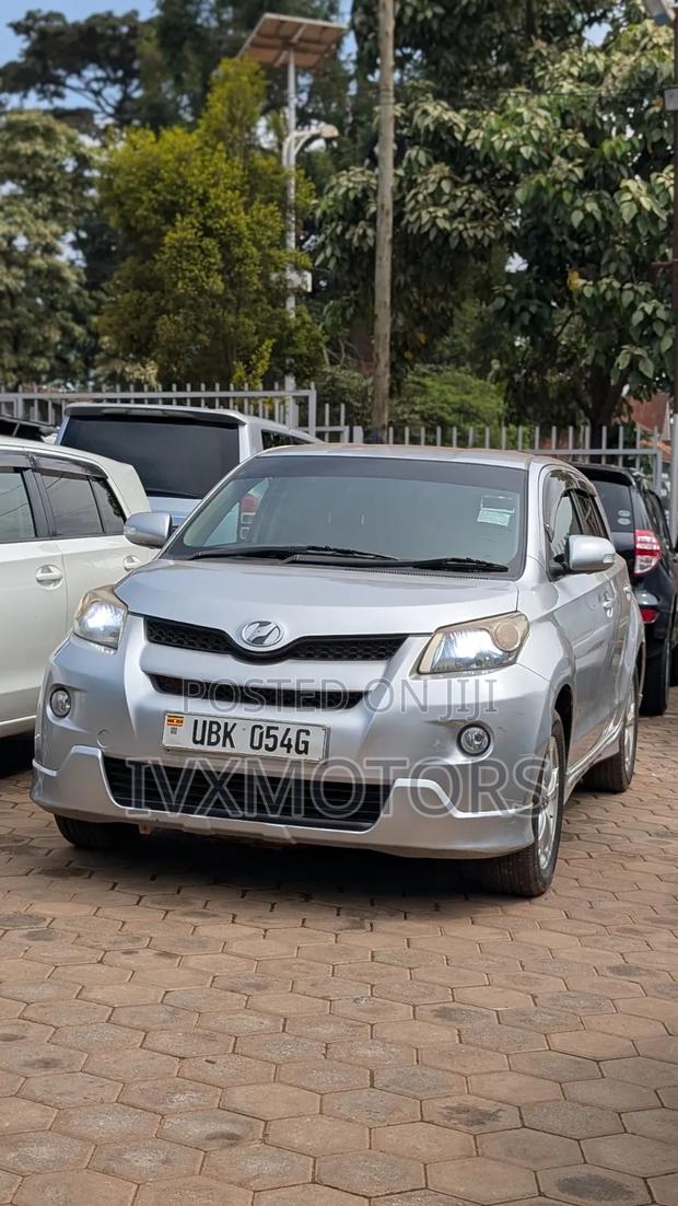Toyota IST 2007 Silver