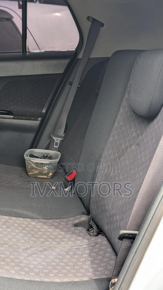 Toyota IST 2007 Silver