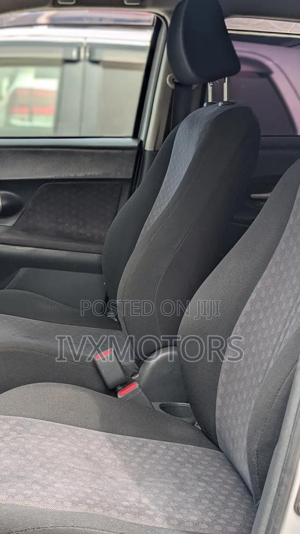 Toyota IST 2007 Silver