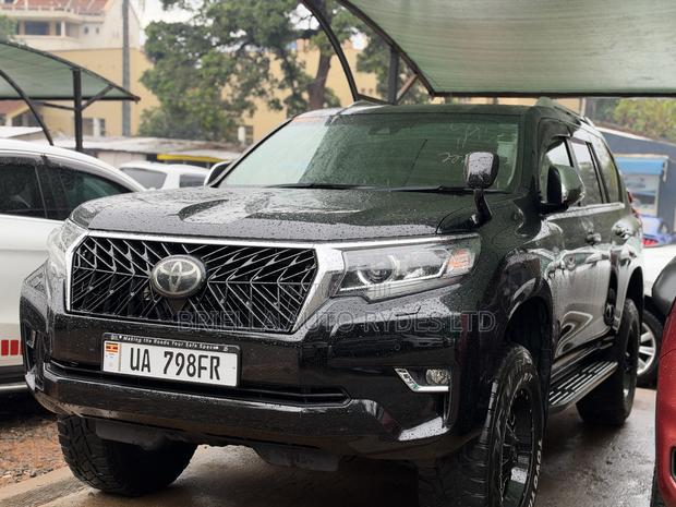 Toyota Land Cruiser Prado 2018 Matt Black