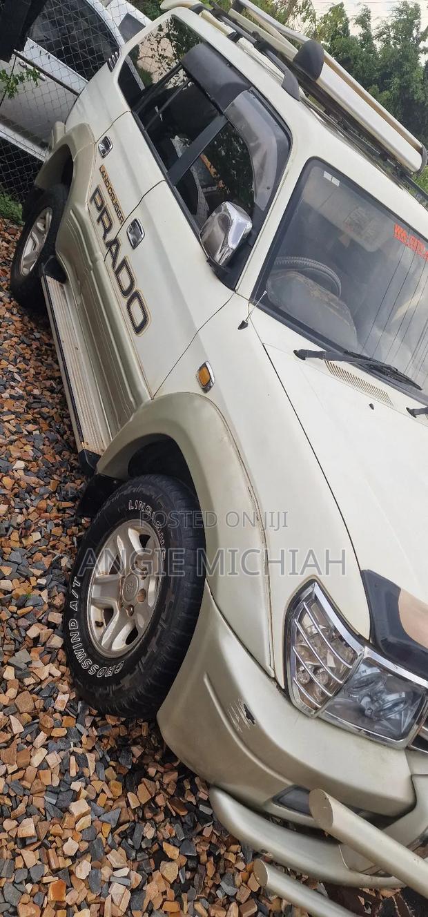 Toyota Land Cruiser 90 2002 Beige