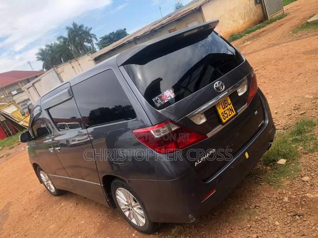 Toyota Alphard 2012 Gray