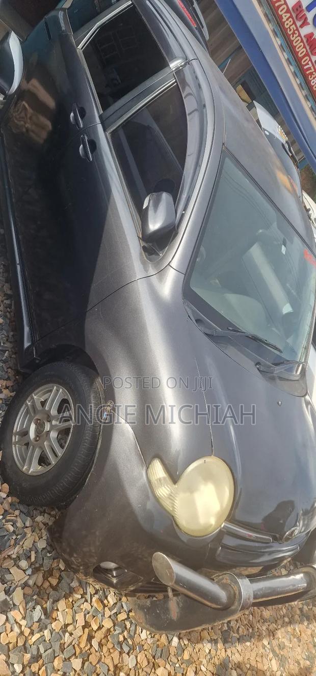 Toyota Sienta 1.5 AWD 2007 Gray