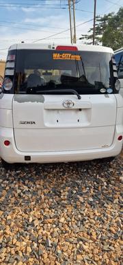 Toyota Sienta 1.5 AWD 2010 White for sale