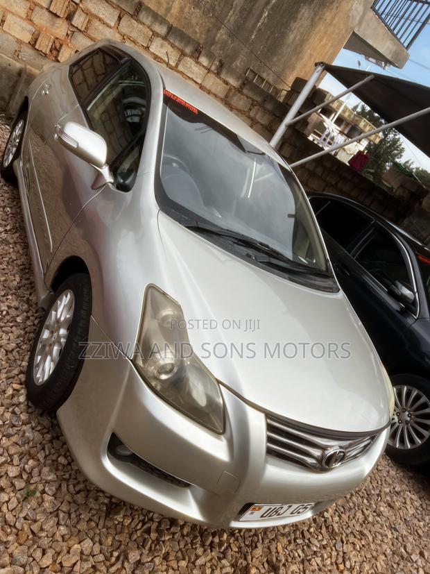Toyota Blade 2003 Silver